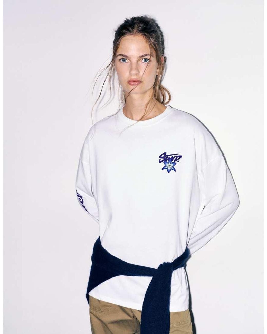 Pull&Bear Blue Stwd Flower Graphic T-Shirt