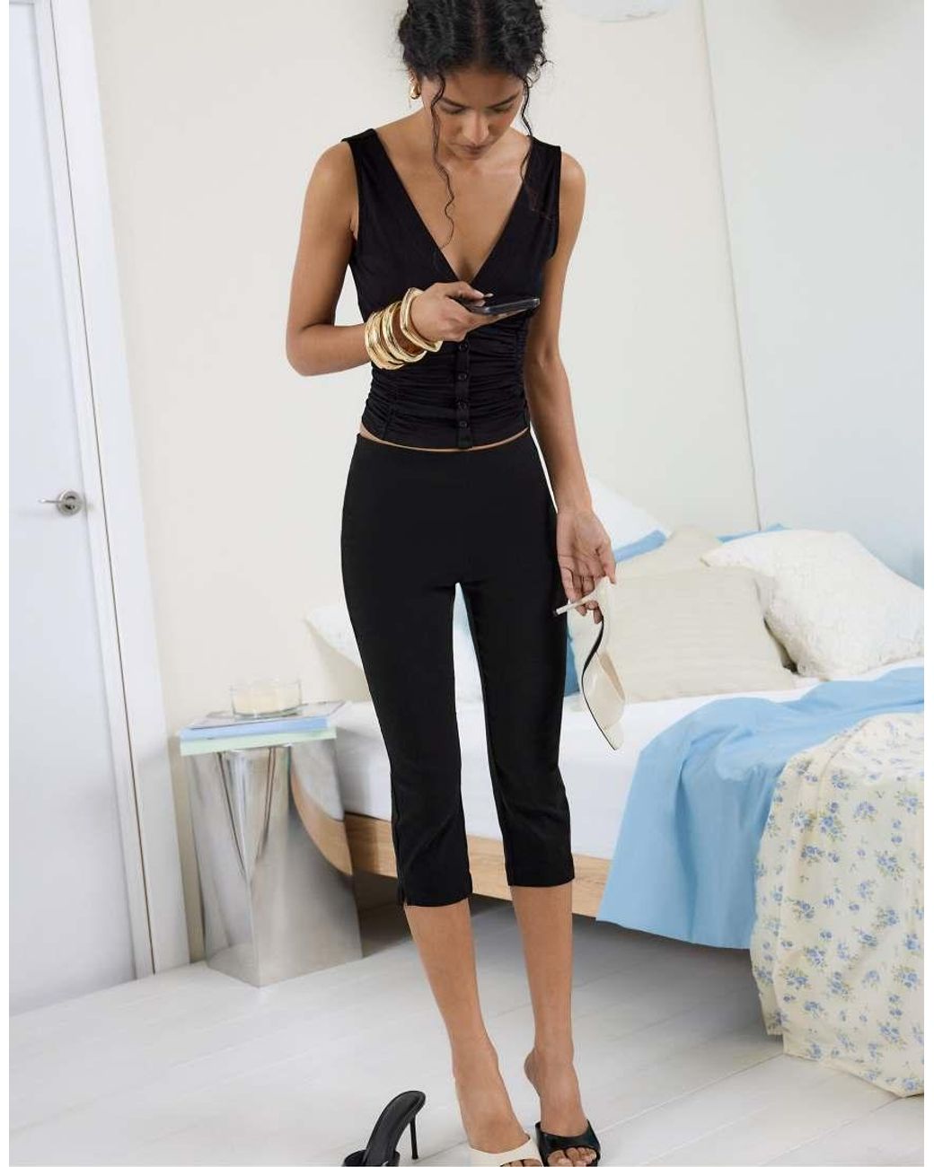 Stradivarius Black Capri Trousers