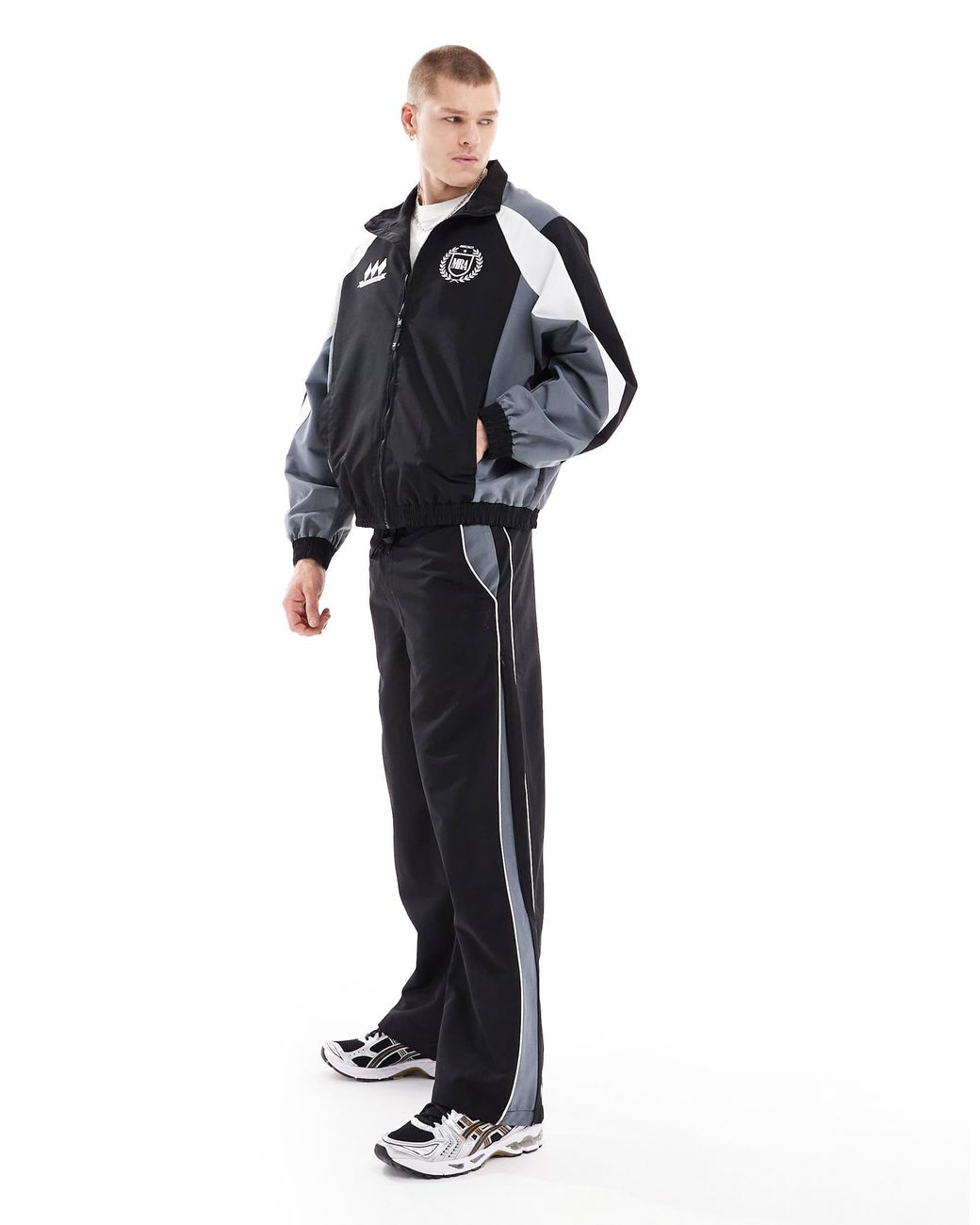 bershka-Black-Paneled-Track-