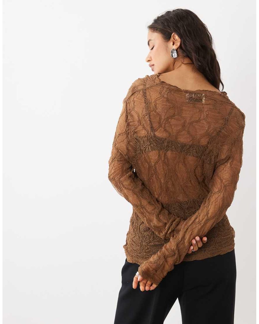Top di Aware in Brown