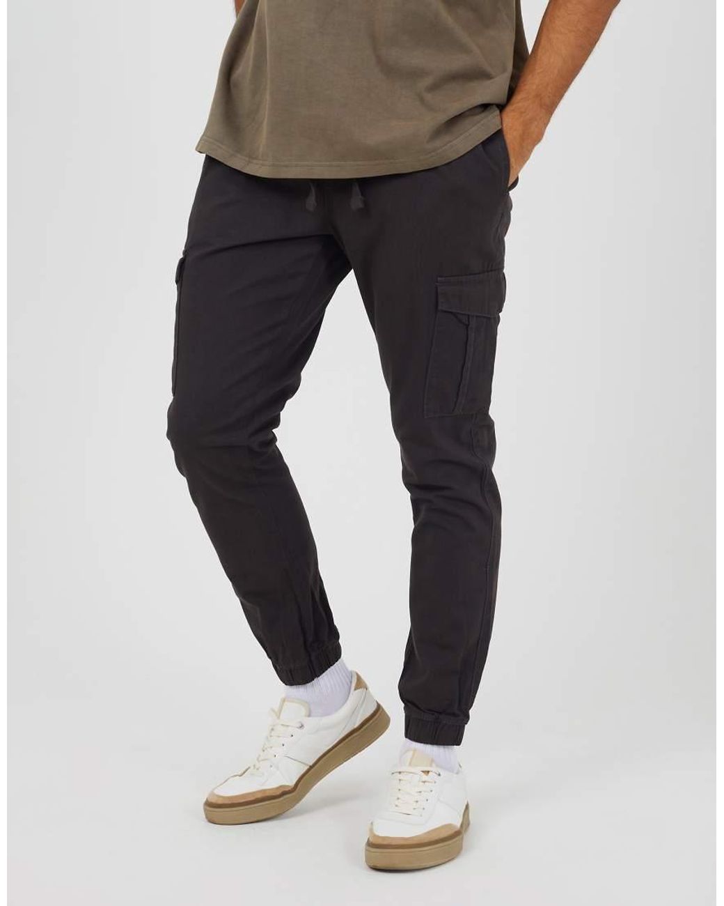 Brave Soul Black Cotton Twill Cargo Trousers for men