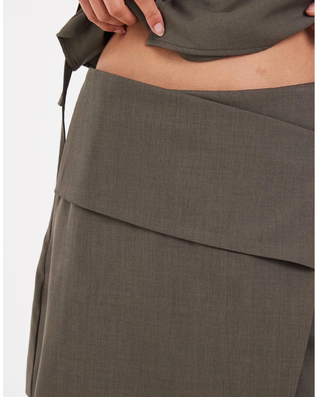 Muse Assembly Gray Hose mit bindedetail