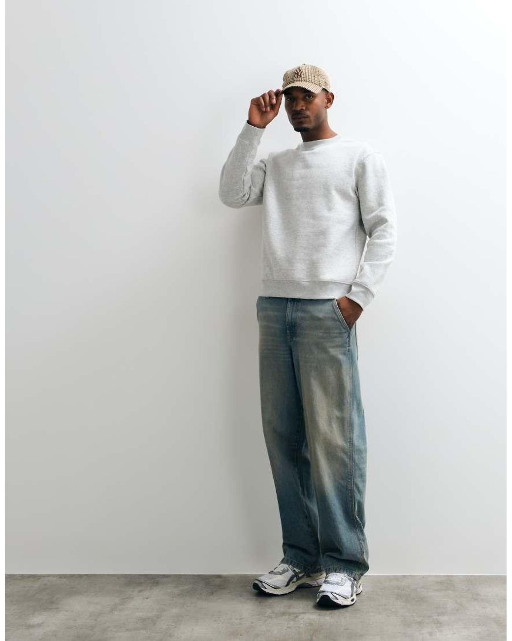 Sudadera De Corte Clásico De Weekday de hombre de color White