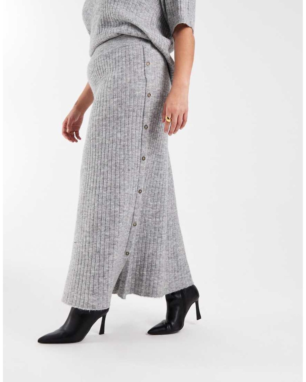 Vero Moda Gray Rib Knit Midi Skirt