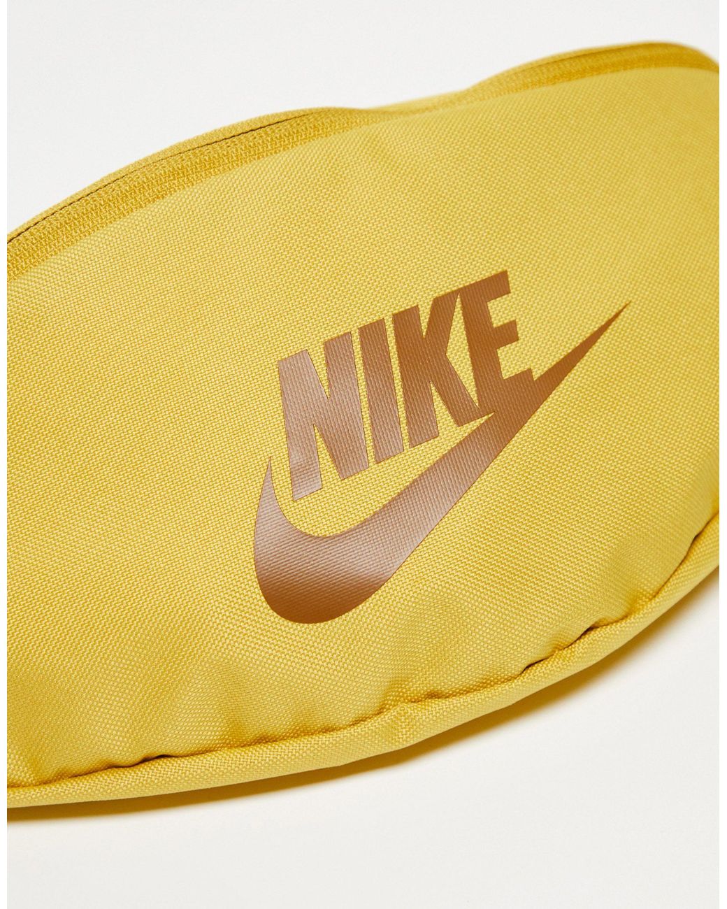Nike Heritage Fanny Pack in Yellow Lyst