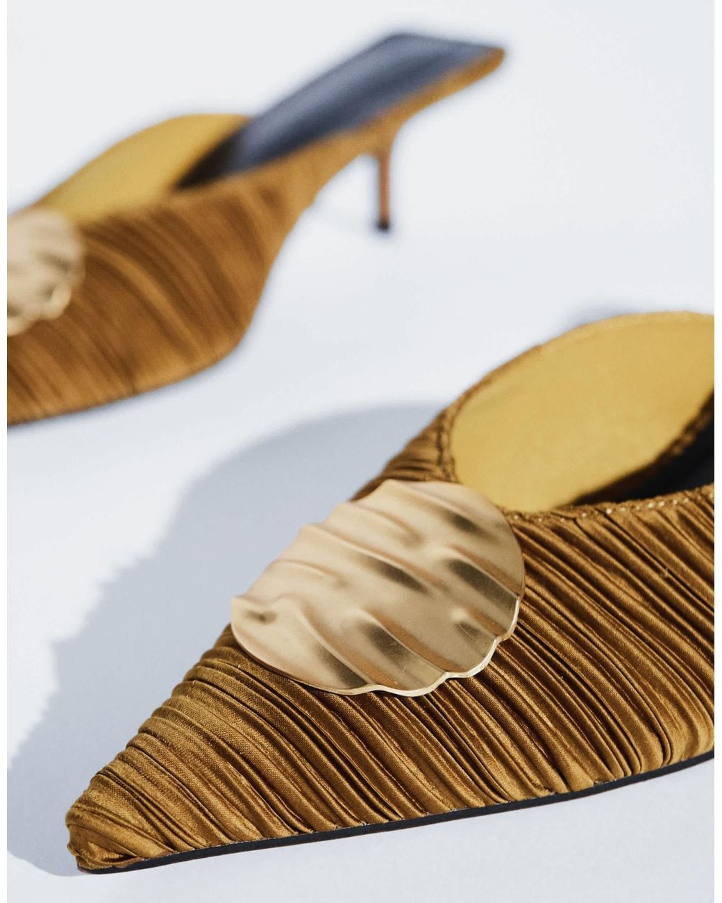 ASOS Surprise Wavy Trim Detail Pointed Kitten Heeled Mules in Blue | Lyst