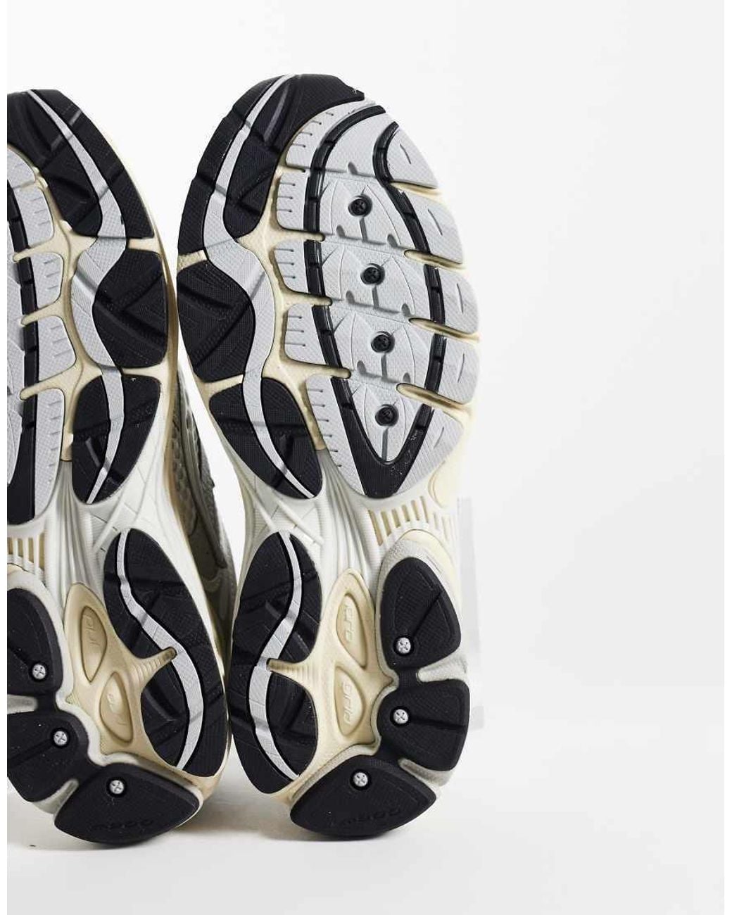 Saucony White Progrid Omni 9 Og Trainers