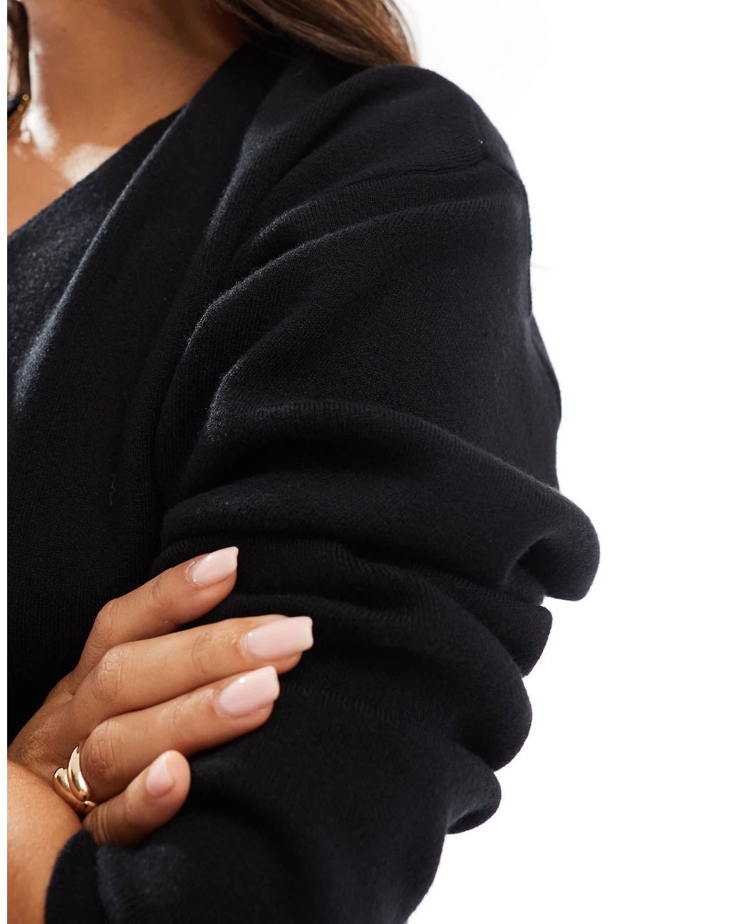 Pull d'ensemble structuré à col v Object en coloris Black