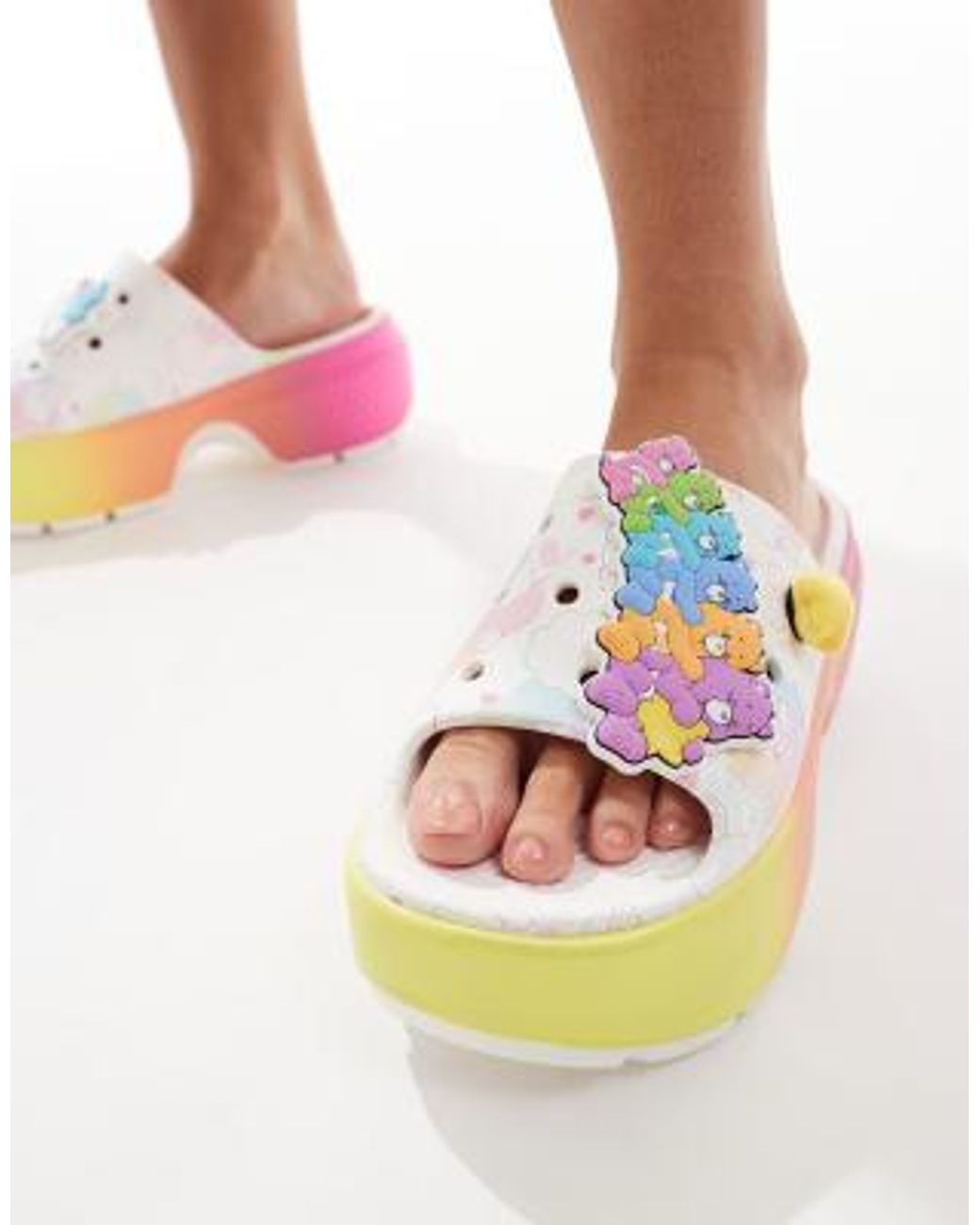 【CROCS】Care Bears STOMP SLIDE Care Bears Stomp Slide - Crocs