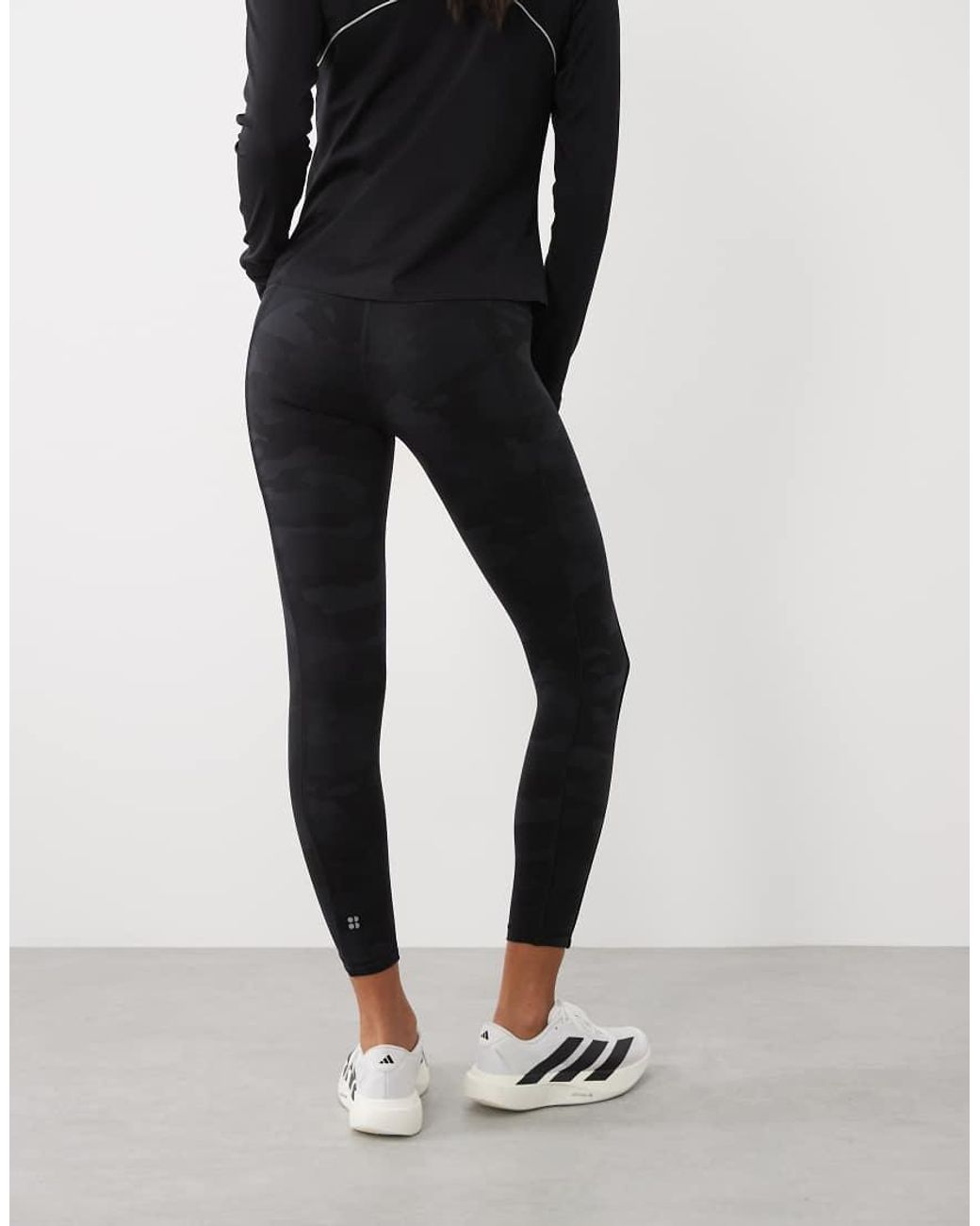 Sweaty Betty White Power 7/8 Piping Workout leggings