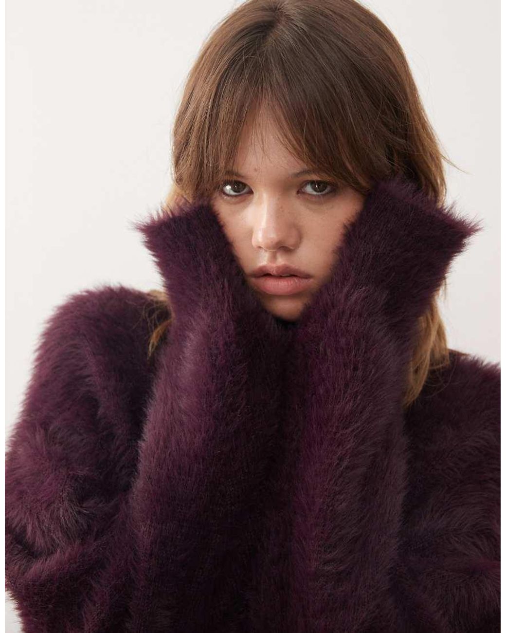 Maglione Color Prugna Lanuginoso Con Spacco Sul Davanti di Monki in Purple