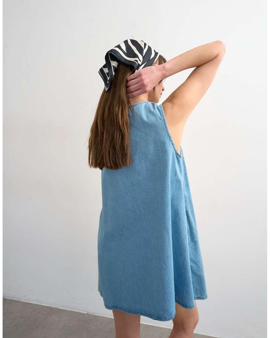 TOPSHOP Blue Denim V-neck Mini Shift Dress