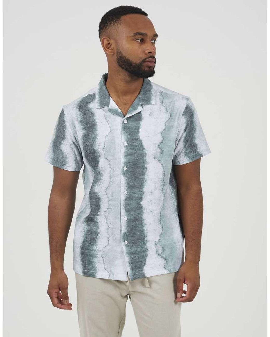 Brave Soul Blue Regular Fit Printed Button-Up Shirt for men