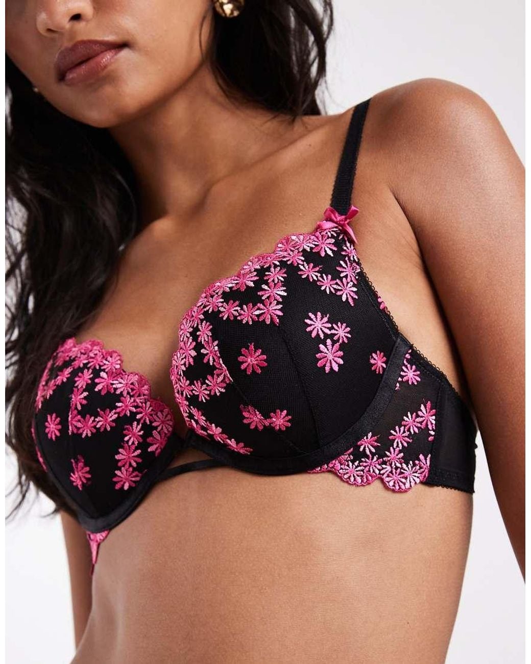 New Look Black Floral Embroidered Push Up Bra