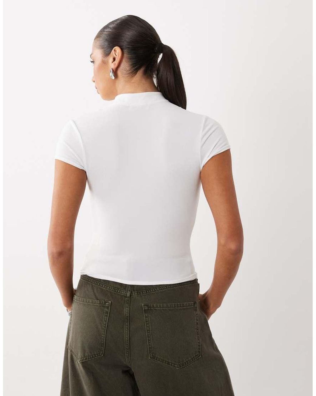 Missy Empire White Mandarin Collar Keyhole Front Top