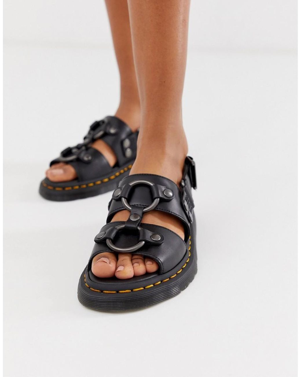 Dr. Martens Xabier Hardware Leather Sandals in Black | Lyst