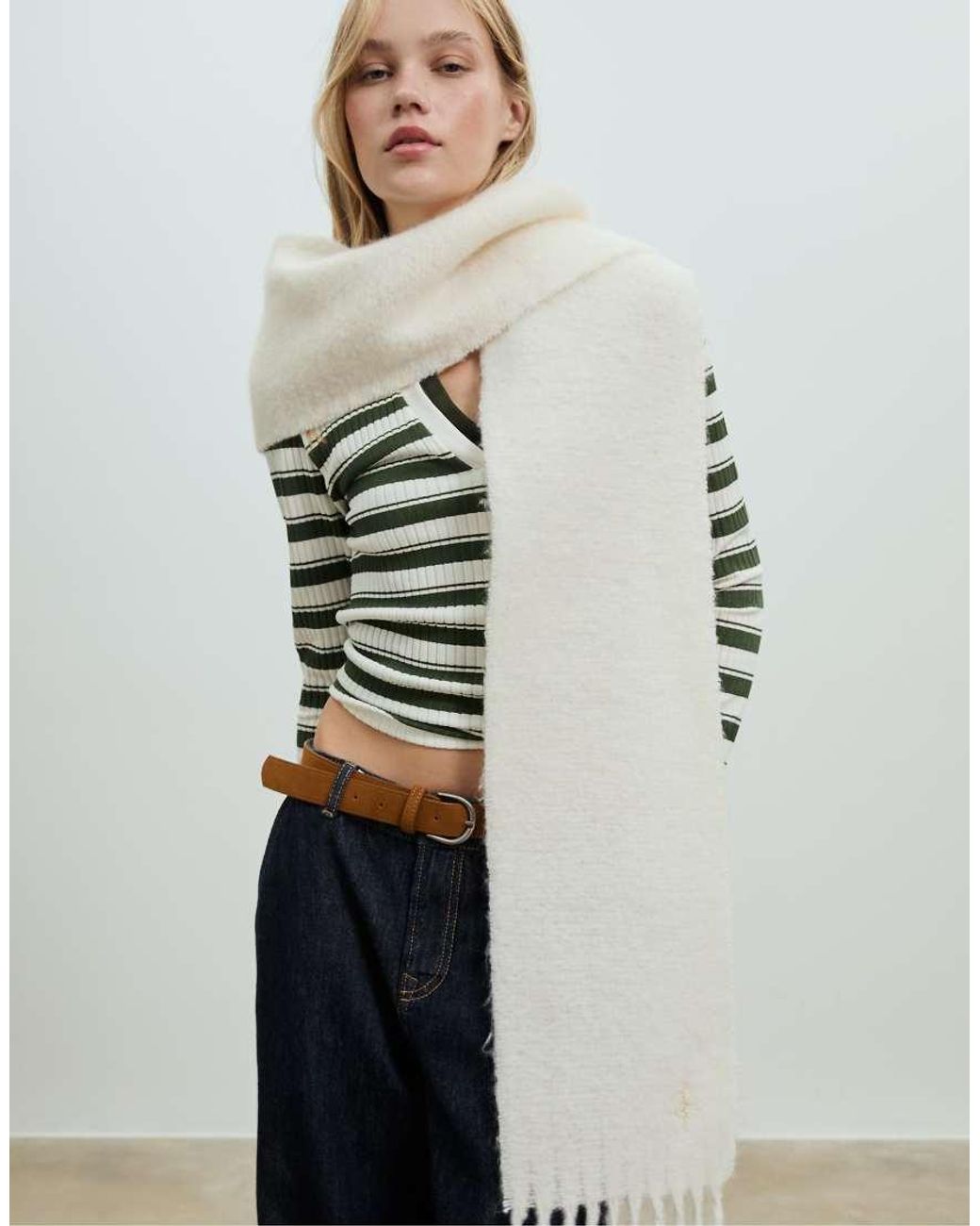 Stradivarius Basic Sjaal in het White