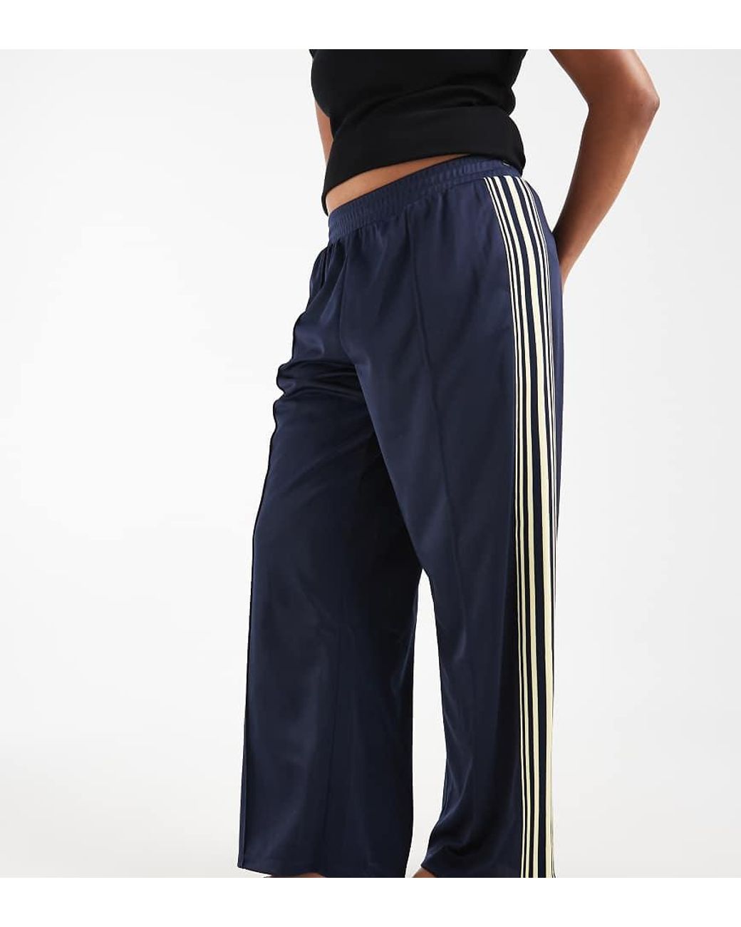 Joggers Rectos Con Raya Lateral En ONLY de color Blue