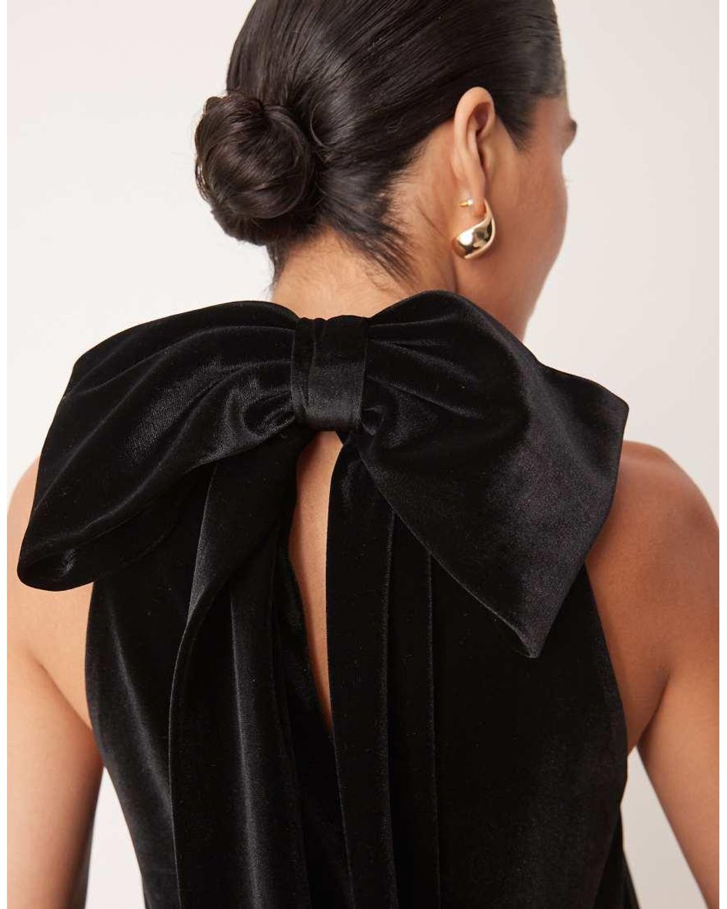Pretty Lavish Black Bow Velvet Mini Dress