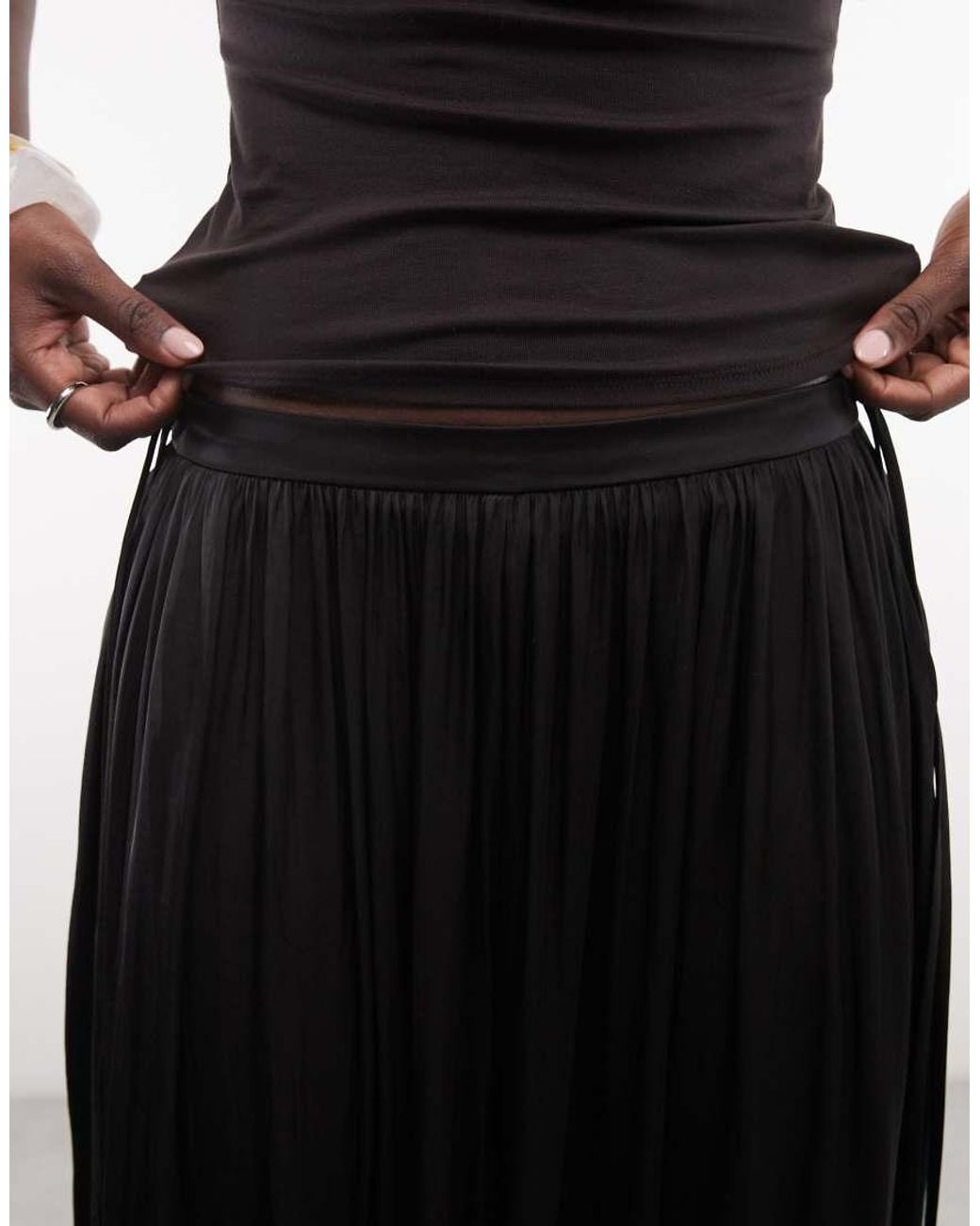 AllSaints Black Eshe Tie Detail Pleated Balloon Trousers