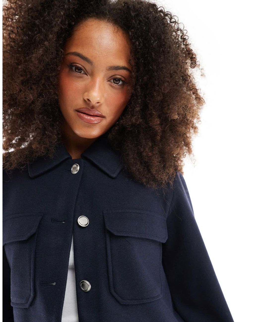 Veste coupe carrée - marine ONLY en coloris Blue