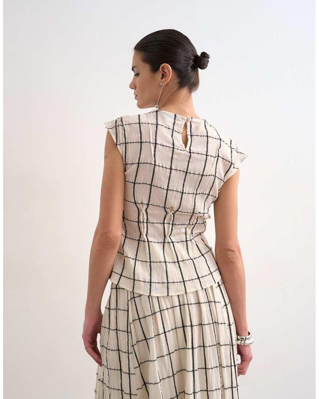 TOPSHOP Natural Sleeveless Pin Tuck Crinkle Top