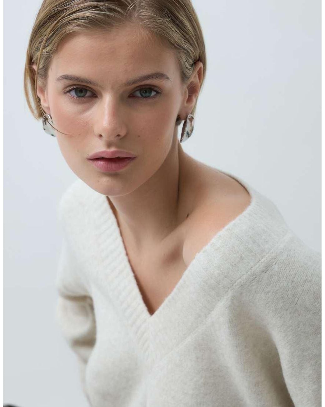 Vero Moda Gray Overszied Knitted V-Neck Jumper