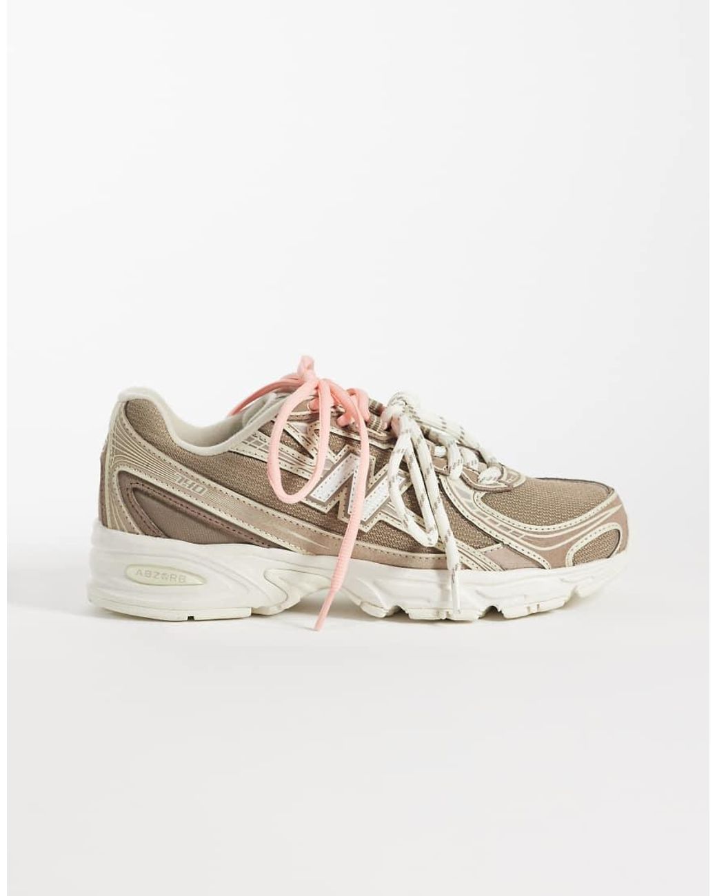 New Balance Natural 740 Trainers
