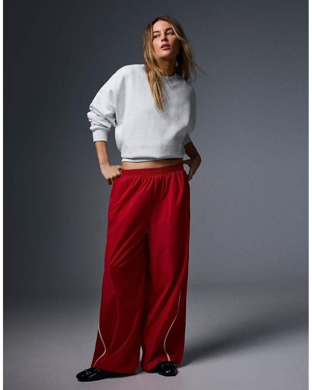 Bershka Gray Round Neck Sweatshirt