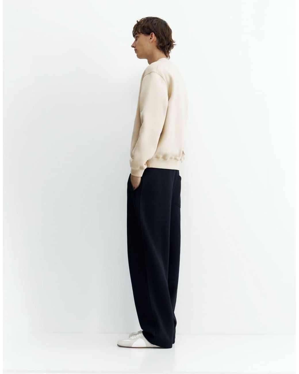 Pull&Bear Natural Relaxed Fit Sweatshirt for men