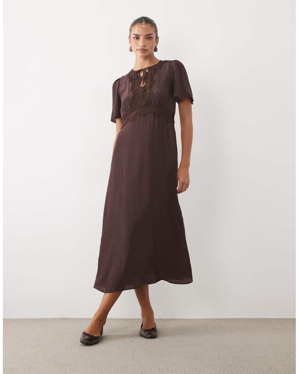 Nobody's Child Brown Wynne Flutter Sleeve Maxi Dress