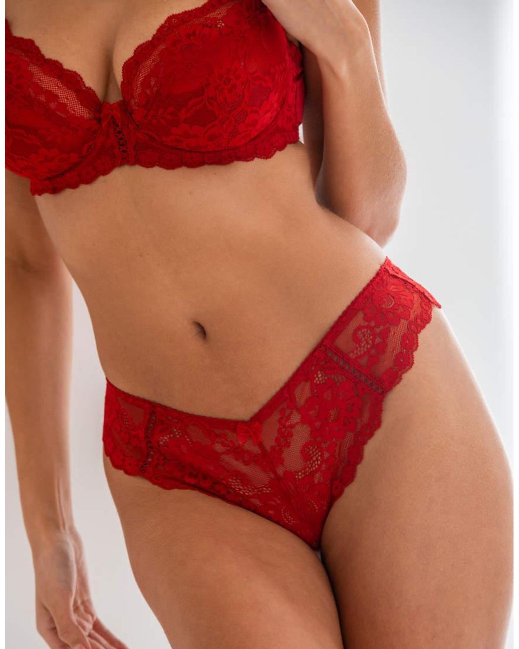 Pour Moi Red Fleur Cheeky V