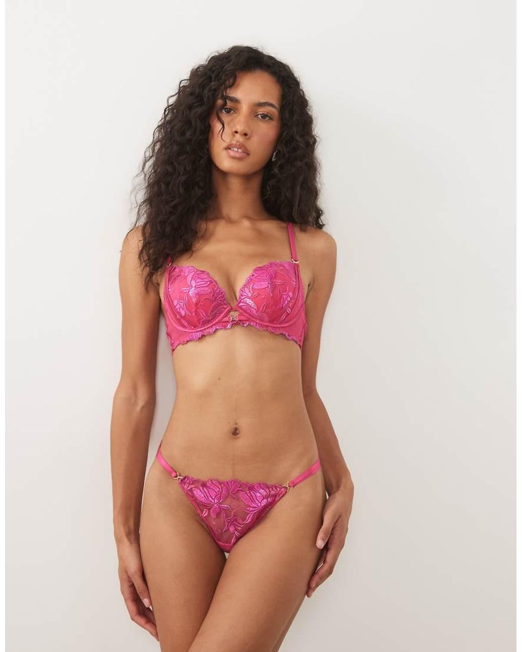 Ann Summers Red Magnetizing Foiled Embroidery Plunge Bra