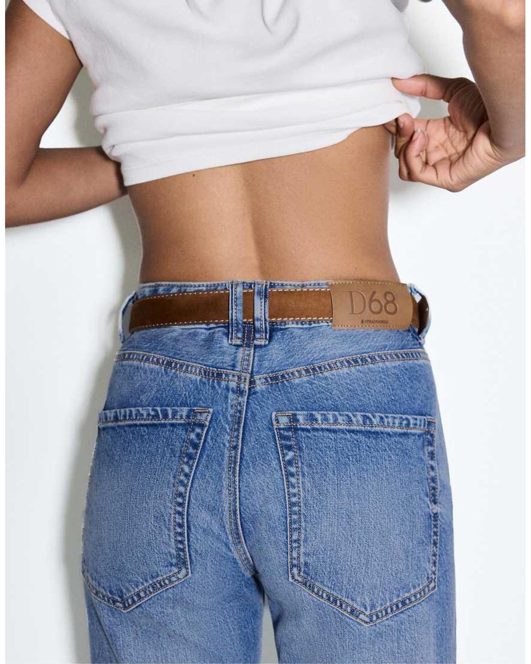 Stradivarius Blue D68 Boot-Cut Fit Jeans With Belt