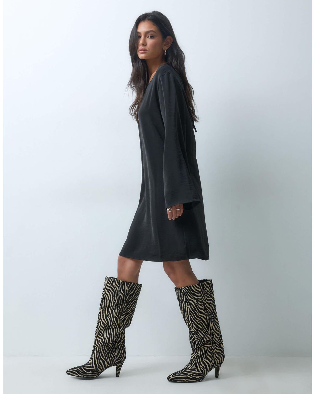 Robe courte à dos nu e Jdy en coloris Blue