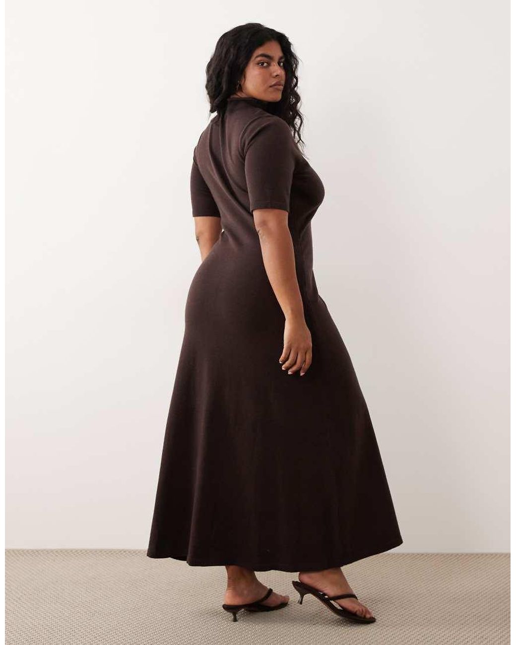 Pretty Lavish Curve Brown Knitted High Neck Short Sleeve Maxi Dress