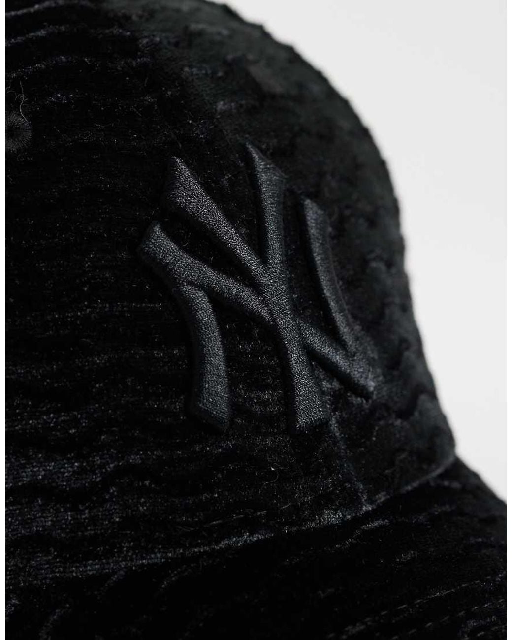 KTZ Blue Ny Yankees Womens 9forty Velour Cap