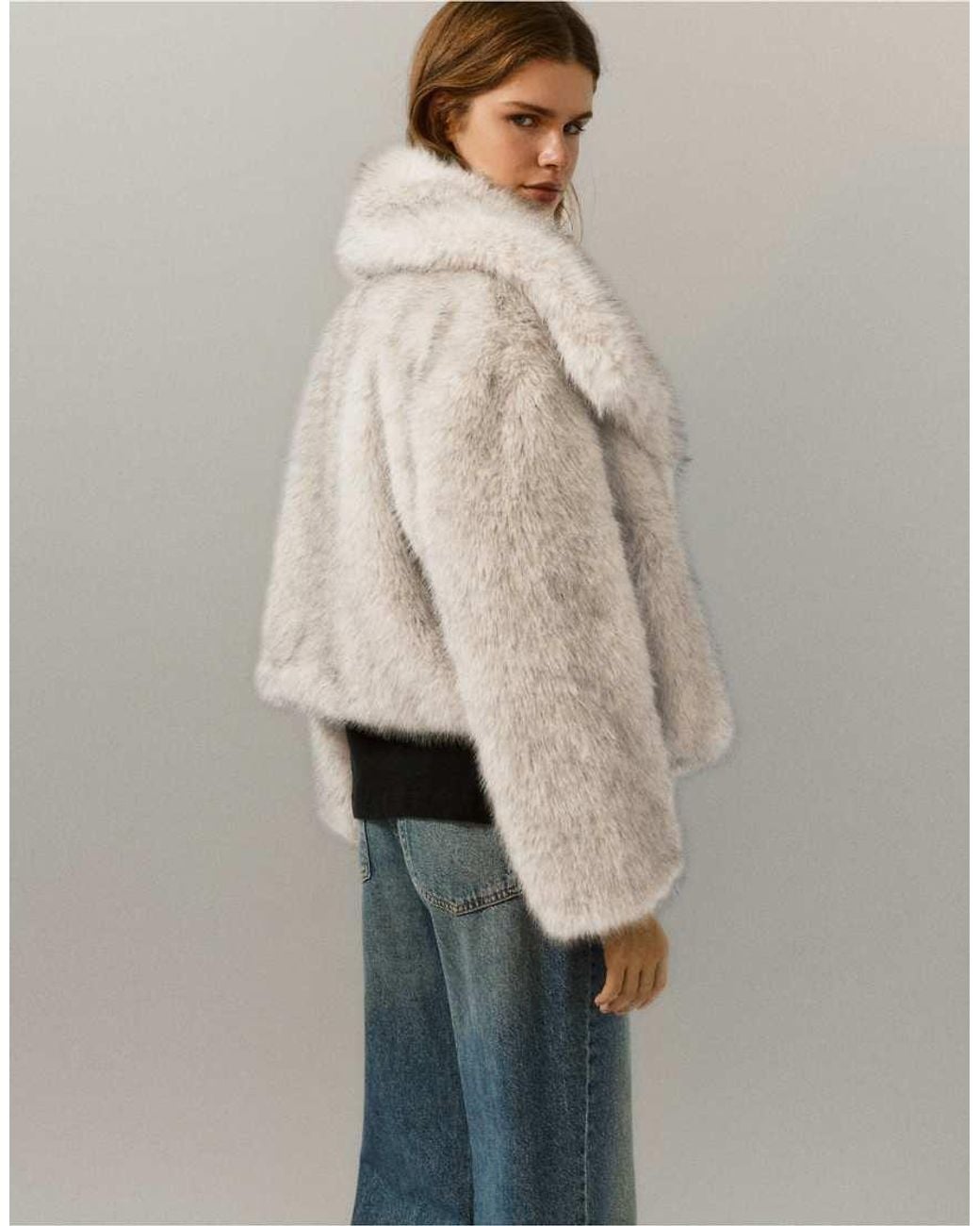 Pull&Bear Natural Short Faux Fur Coat