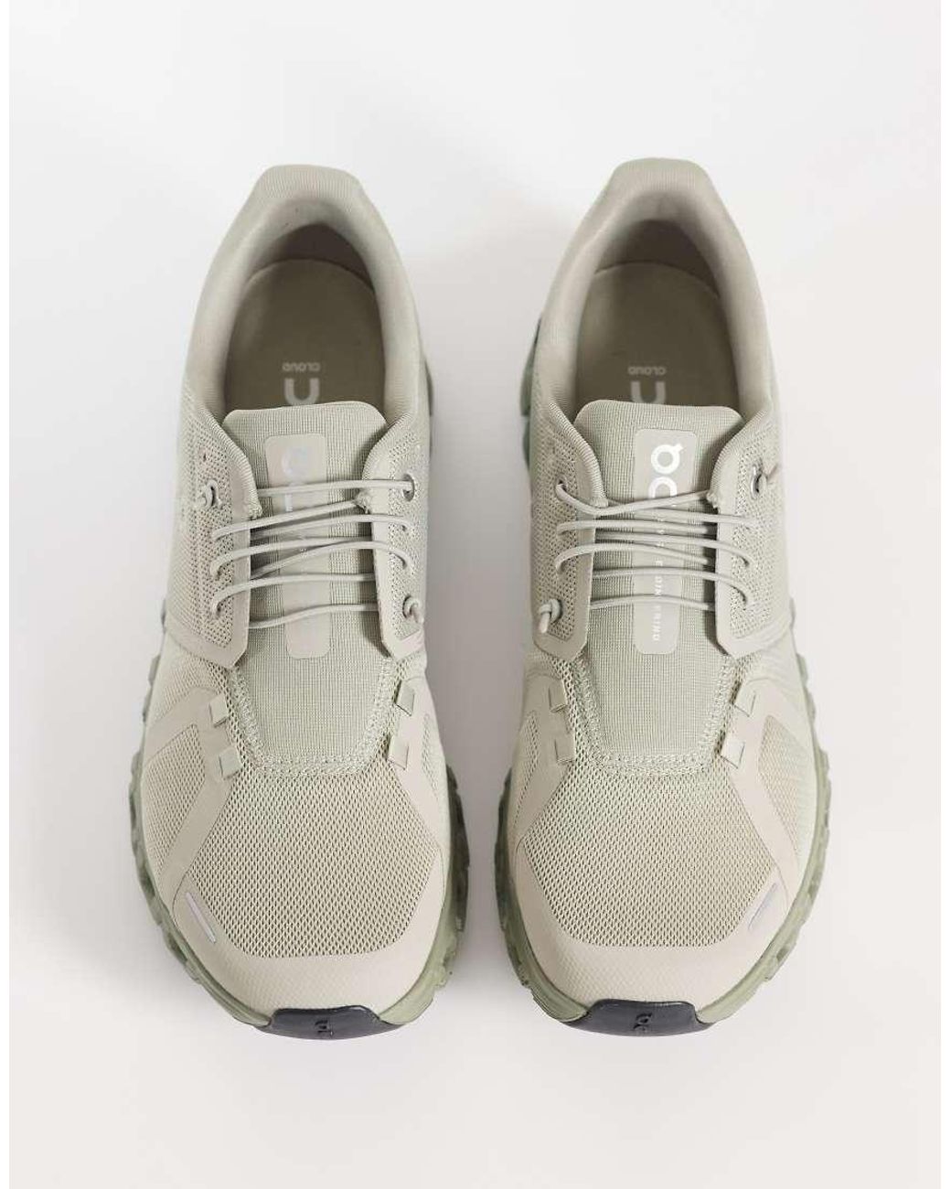 On Shoes White Cloud 6 All Day Trainers for men