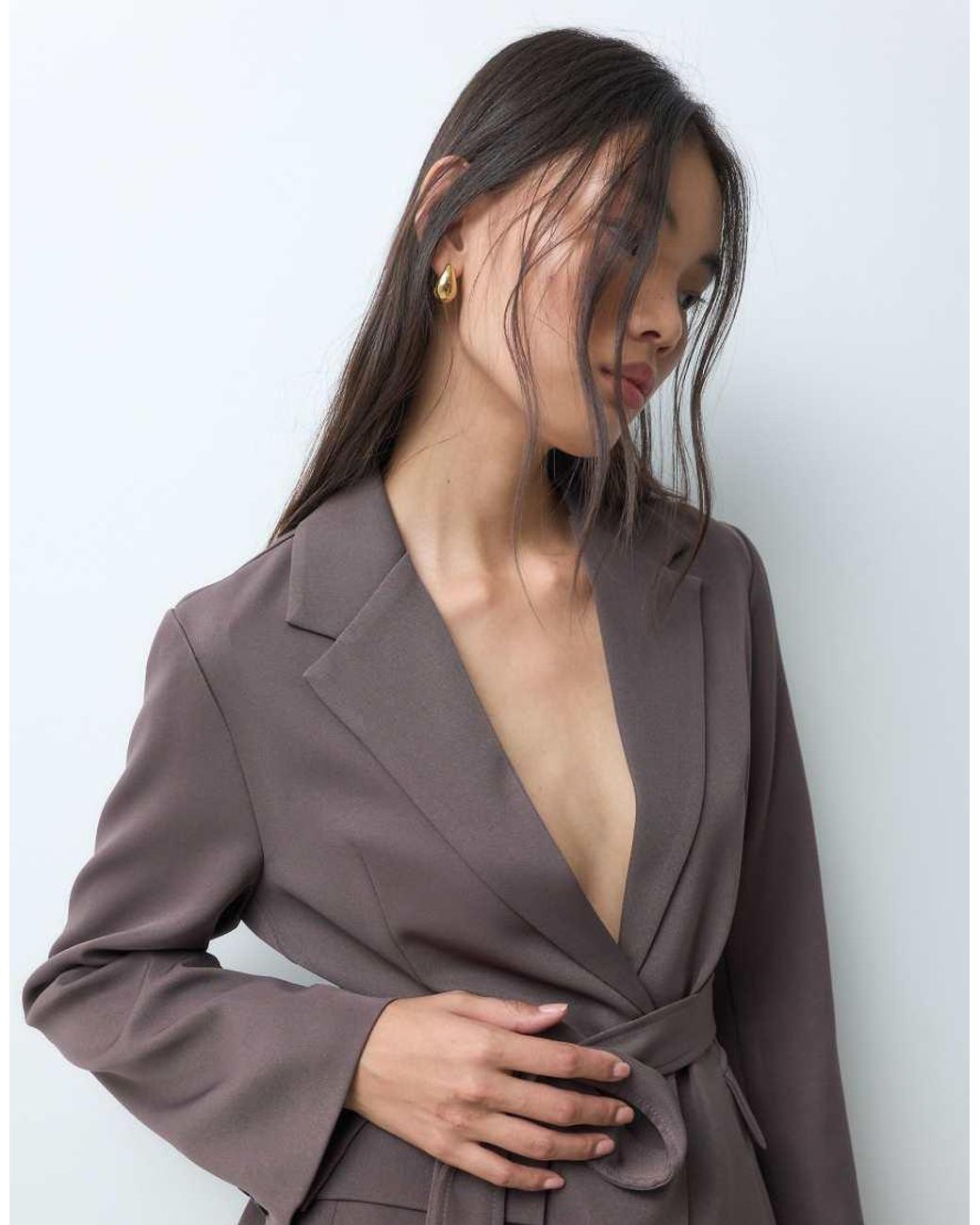 BRONZE SNAKE Gray Cinched Waist Blazer With Tie