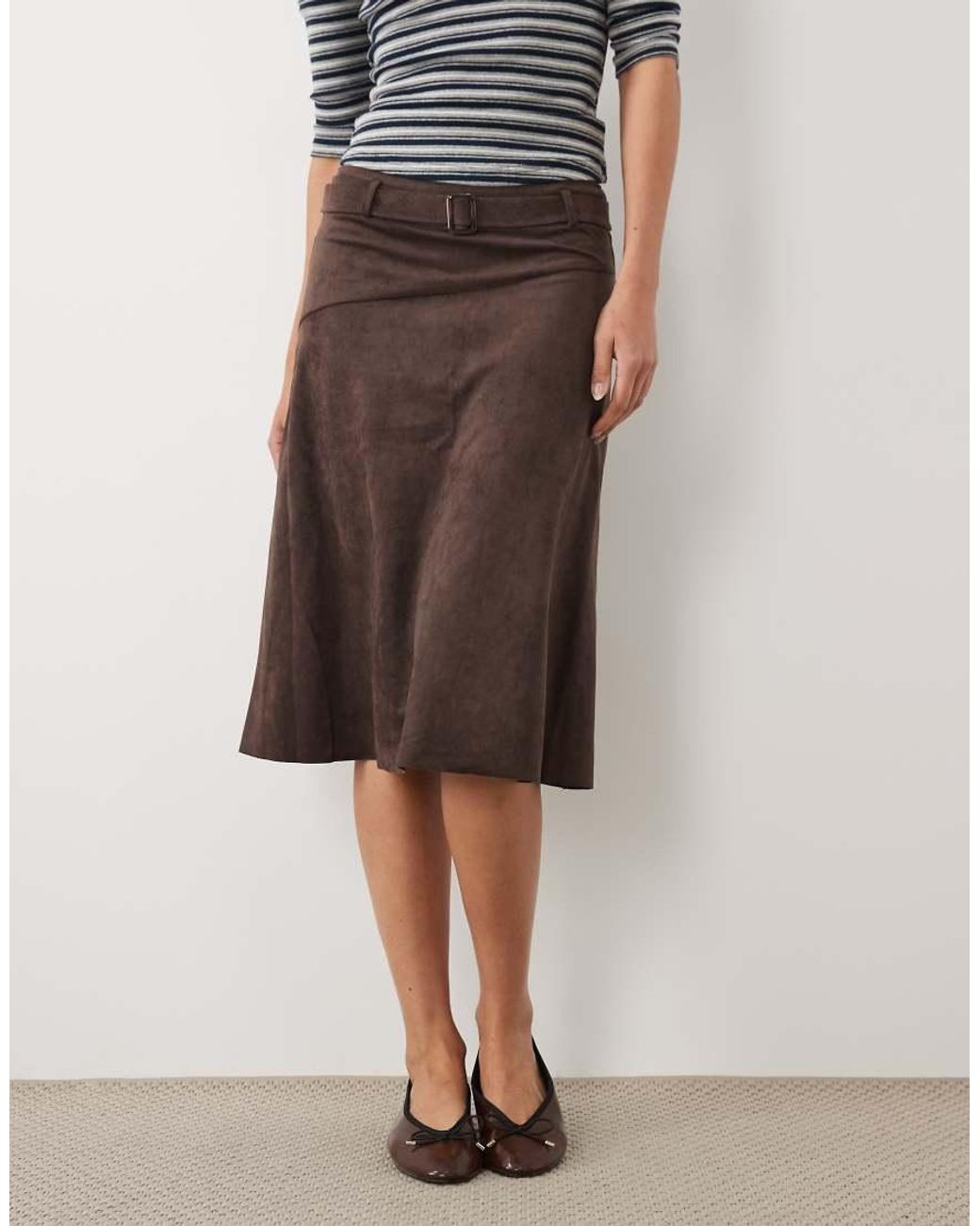 Motel Natural Suzu Faux-suede Buckle Midi Skirt