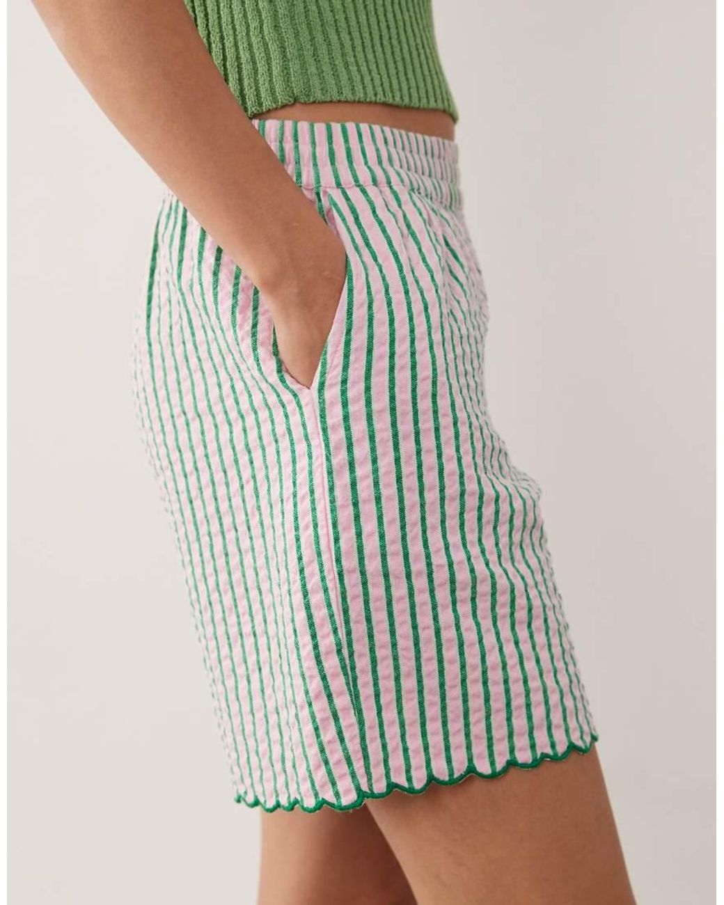 New Look Green Stripe Scallop Hem Short