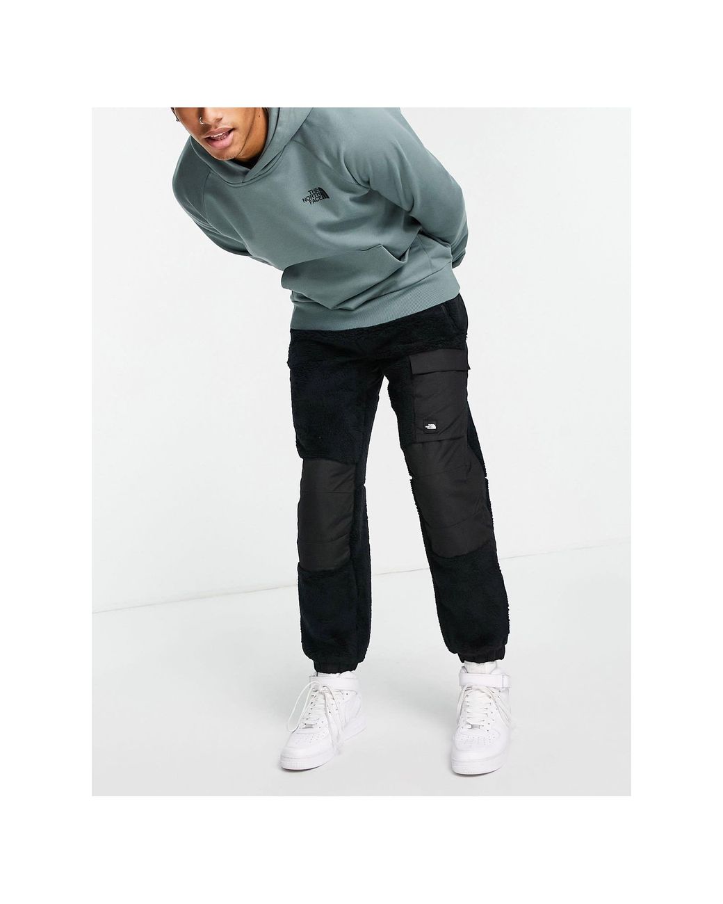 The North Face Box Sherpa joggers in Black for Men | Lyst