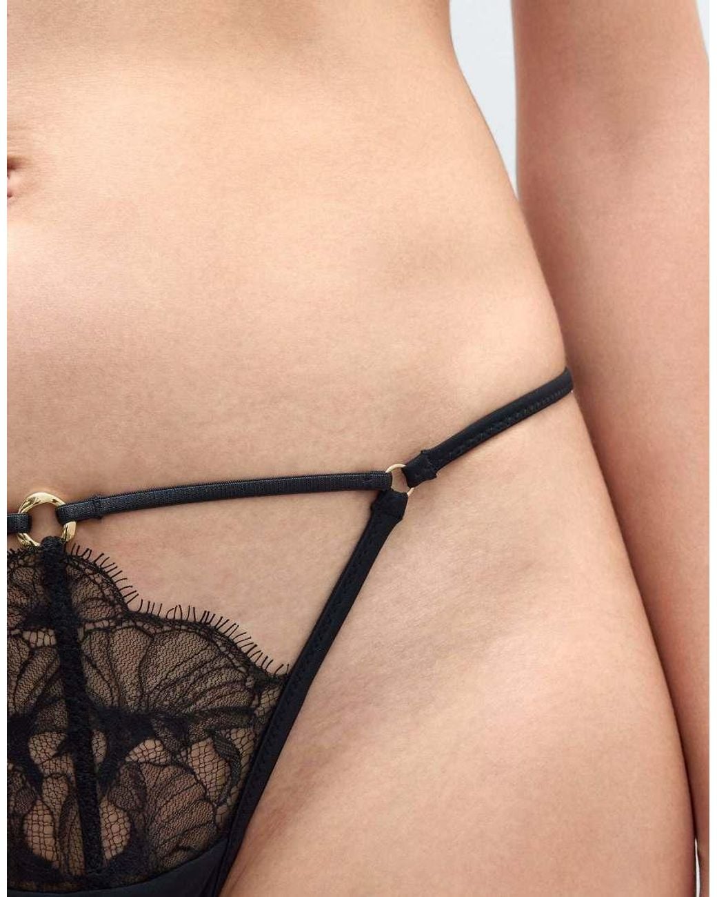 Intimissimi Black Catching Eyes Thong With Side Straps