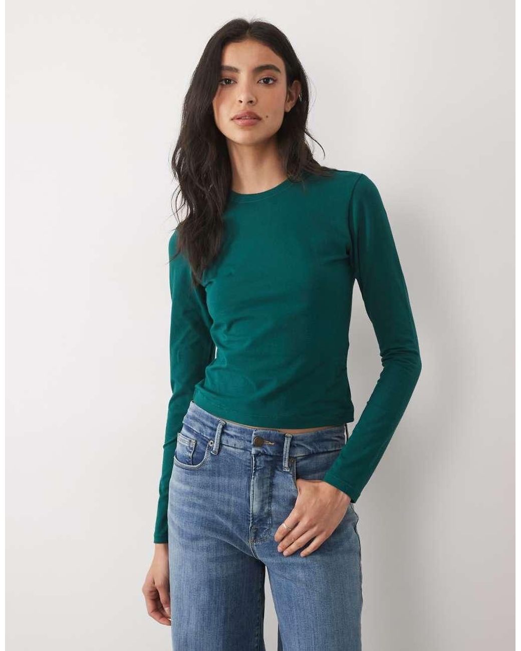 GOOD AMERICAN Green Long Sleeve Baby Tee