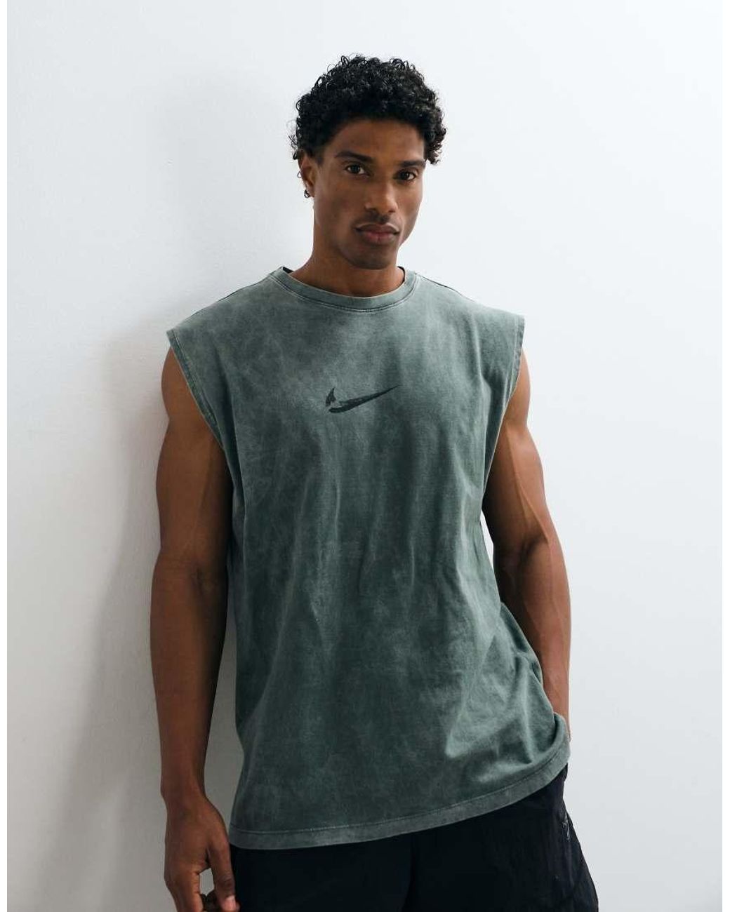 Nike Gray Sleeveless Graphic Print Vest for men