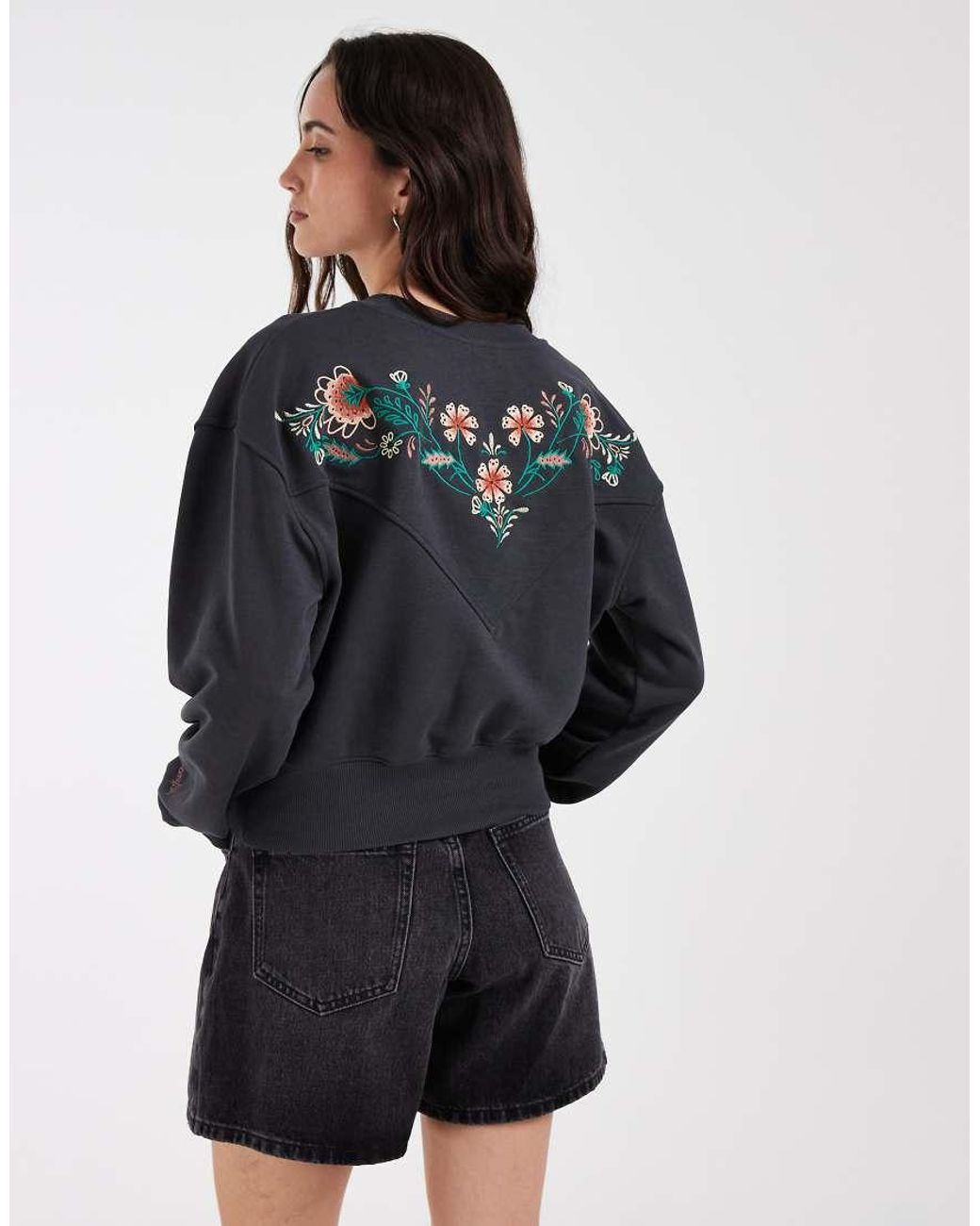 Wrangler Gray Embroidered Sweater
