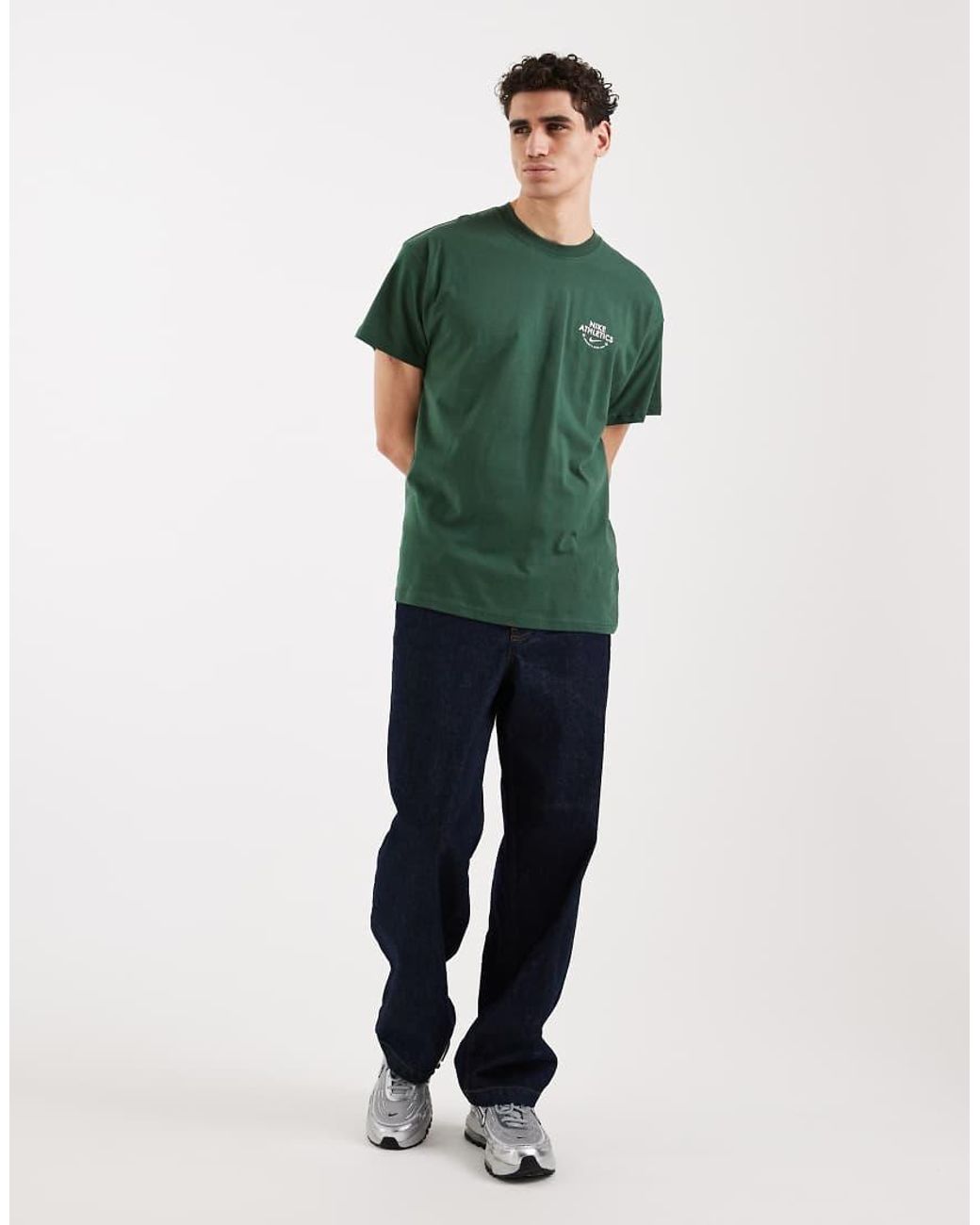 T-Shirt Con Stampa Di Palme Sul Retro di Nike in Green da Uomo