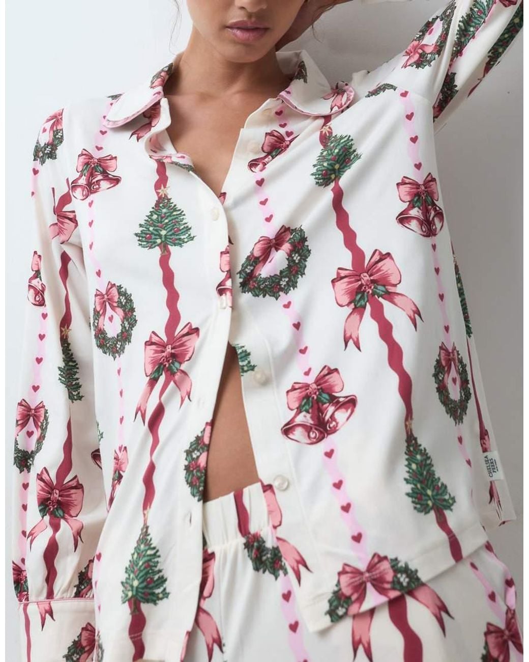 Chelsea Peers White Christmas Super Soft Oversized Collar Button Up Pyjama Set
