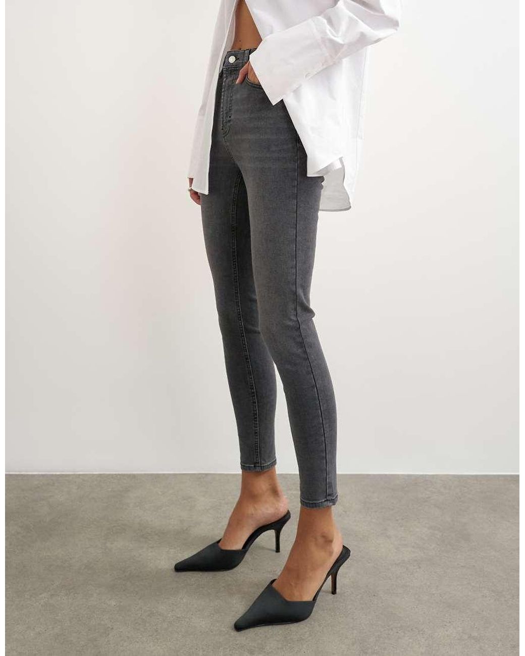 TOPSHOP White Jamie High Rise Skinny Jean